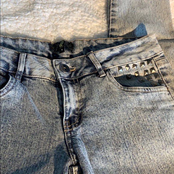 Jeans - Picture 3 of 3